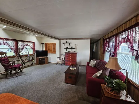 8 Duke Lane Concord NH 03303