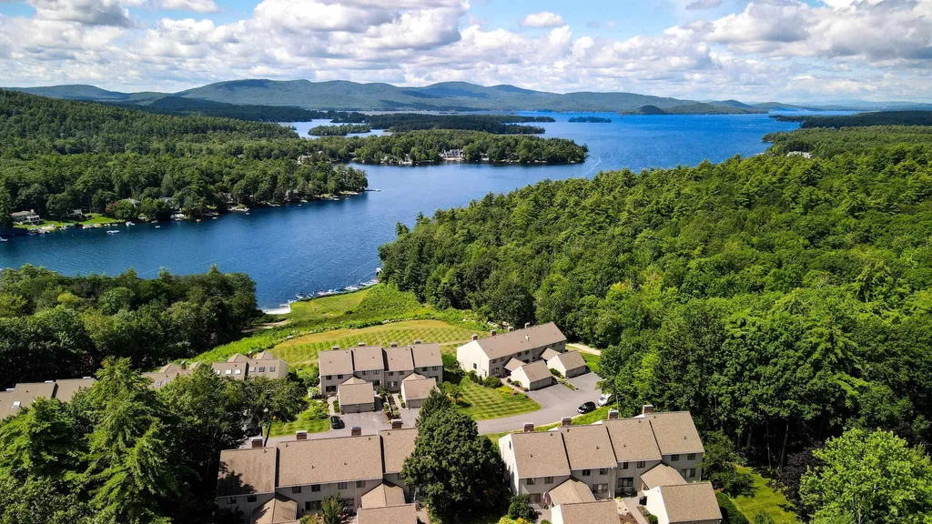 5 Mountain West Drive Wolfeboro NH 03894