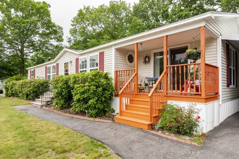 3 Falkland Lane Rochester NH 03867