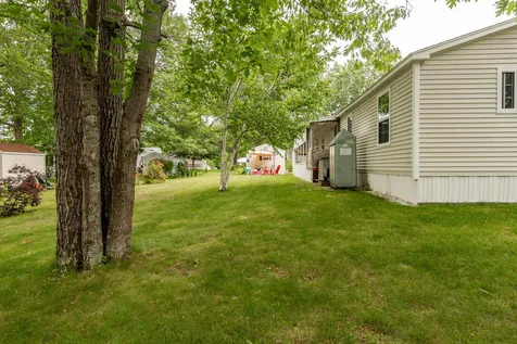 3 Falkland Lane Rochester NH 03867