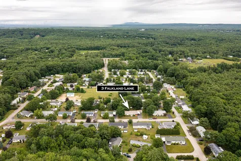 3 Falkland Lane Rochester NH 03867