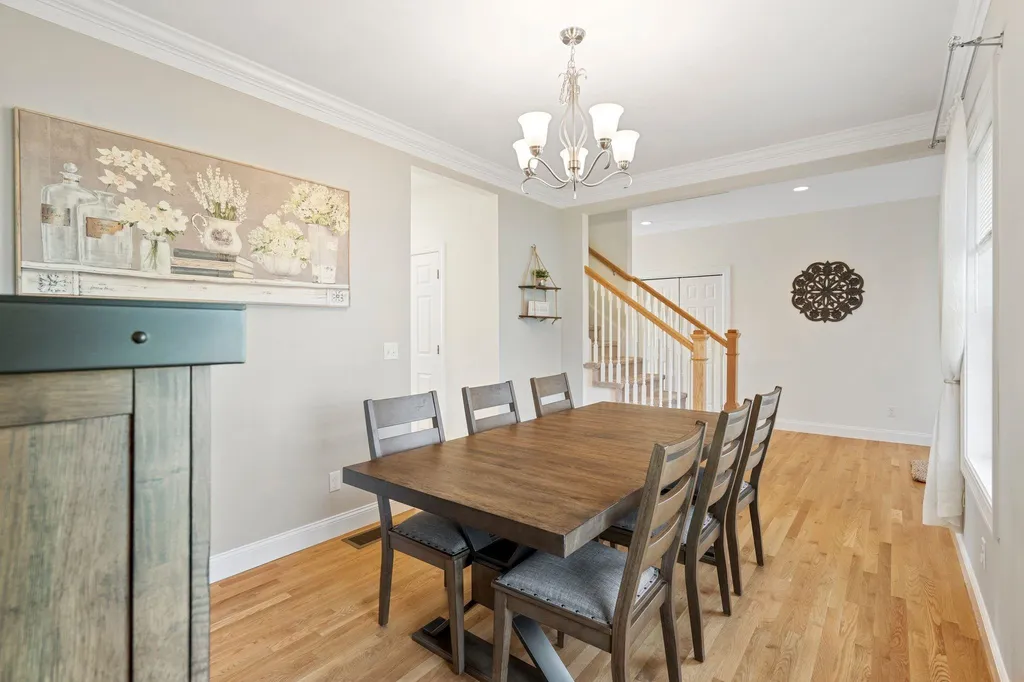 159 Brookview Drive Hooksett NH 03106