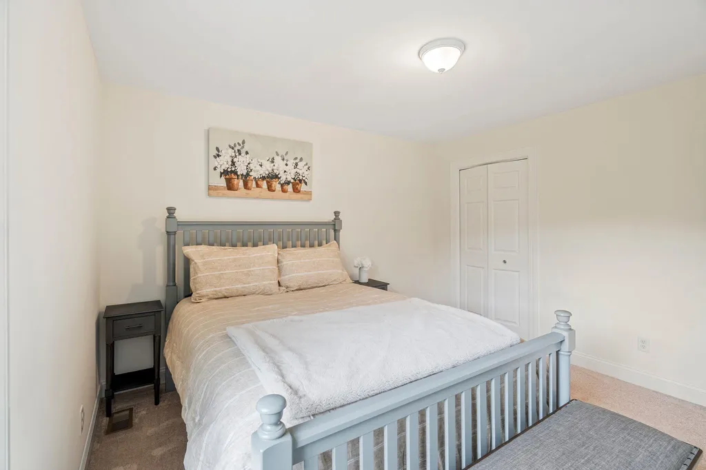 159 Brookview Drive Hooksett NH 03106