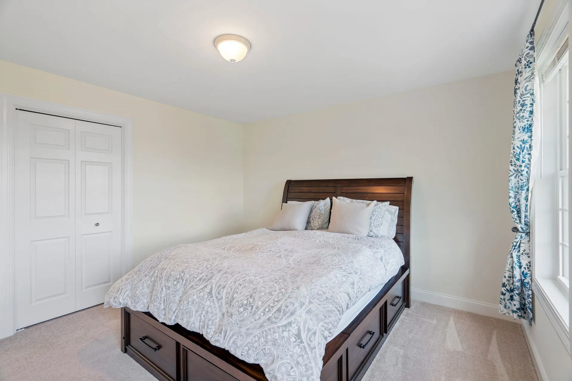 159 Brookview Drive Hooksett NH 03106