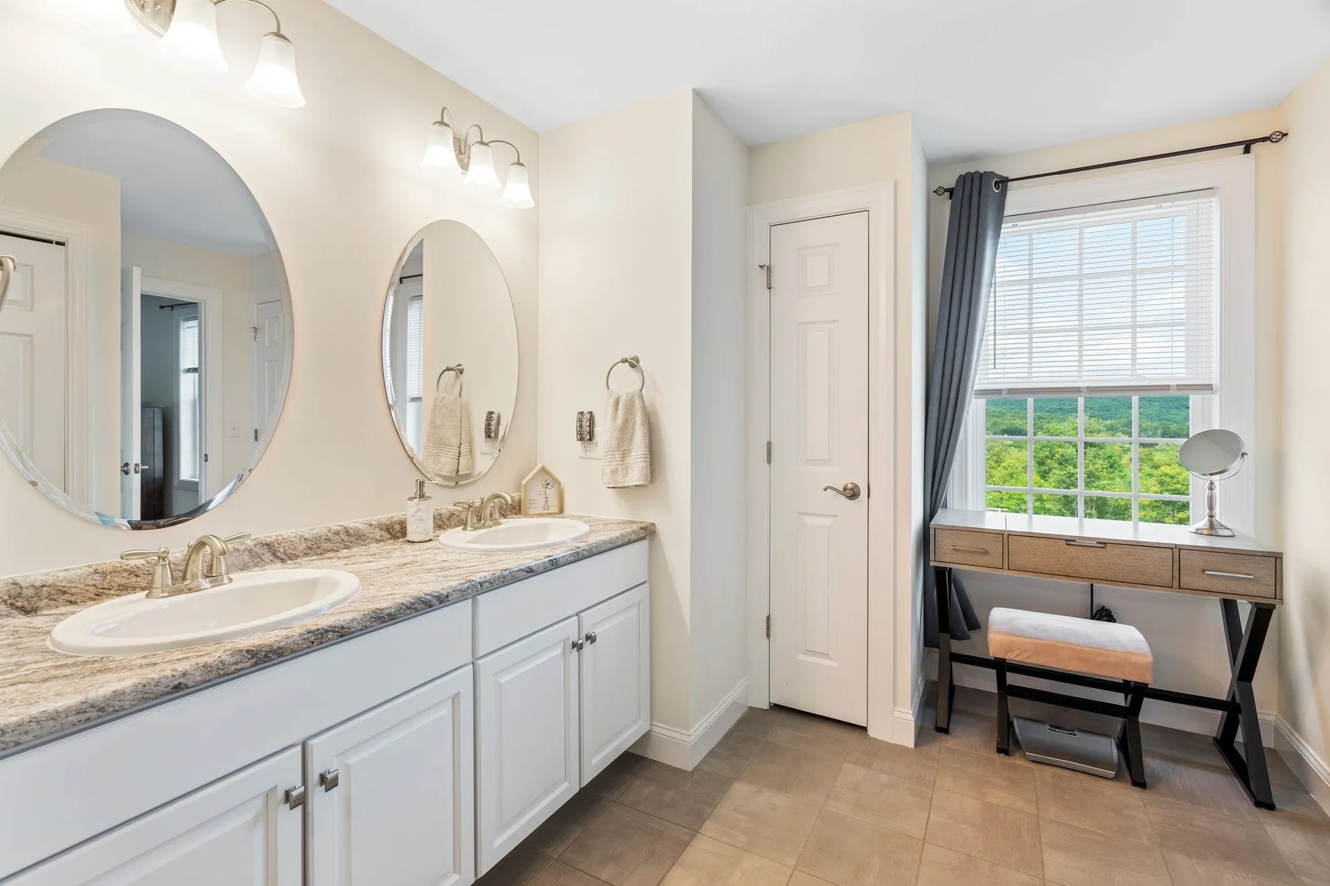 159 Brookview Drive Hooksett NH 03106