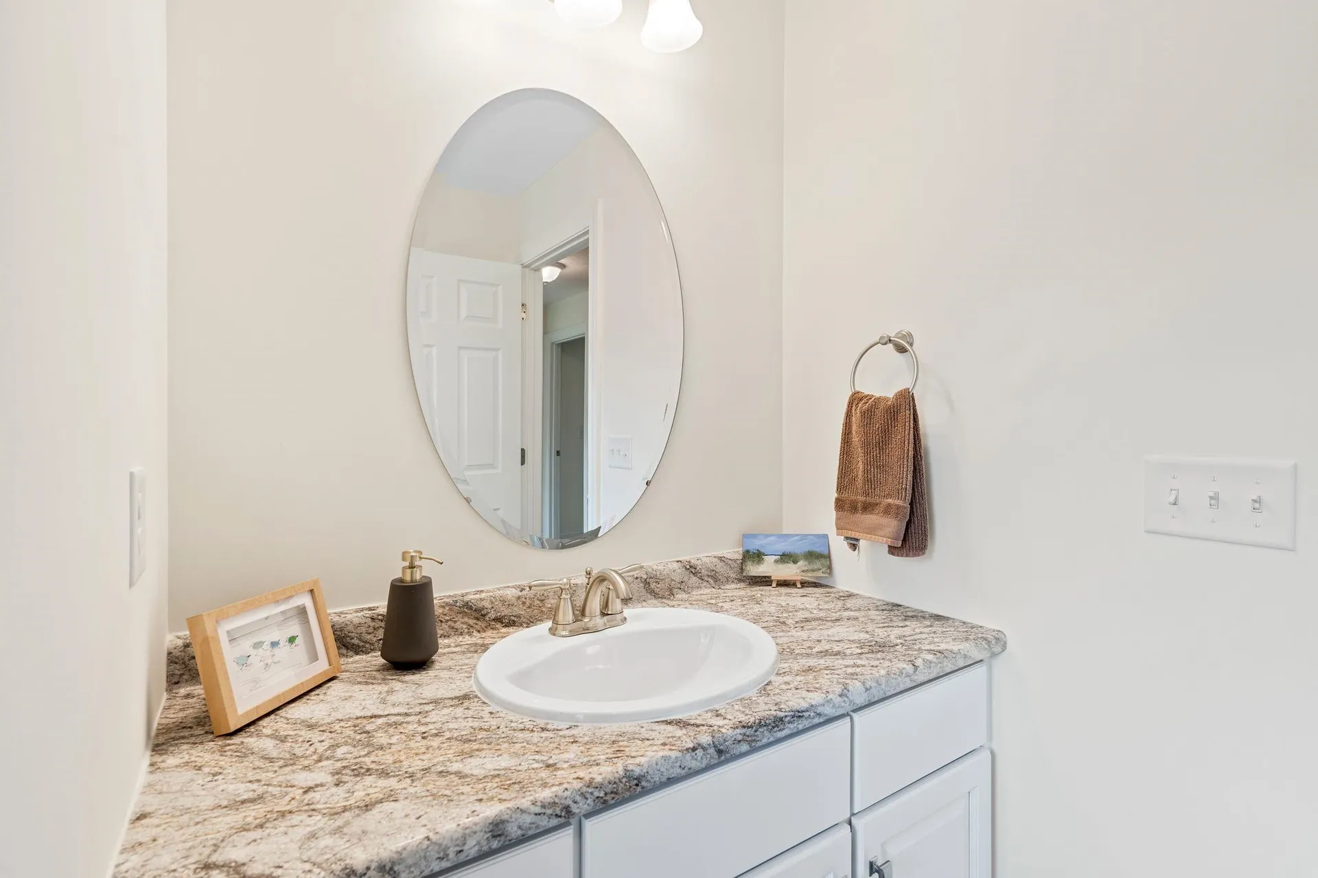 159 Brookview Drive Hooksett NH 03106
