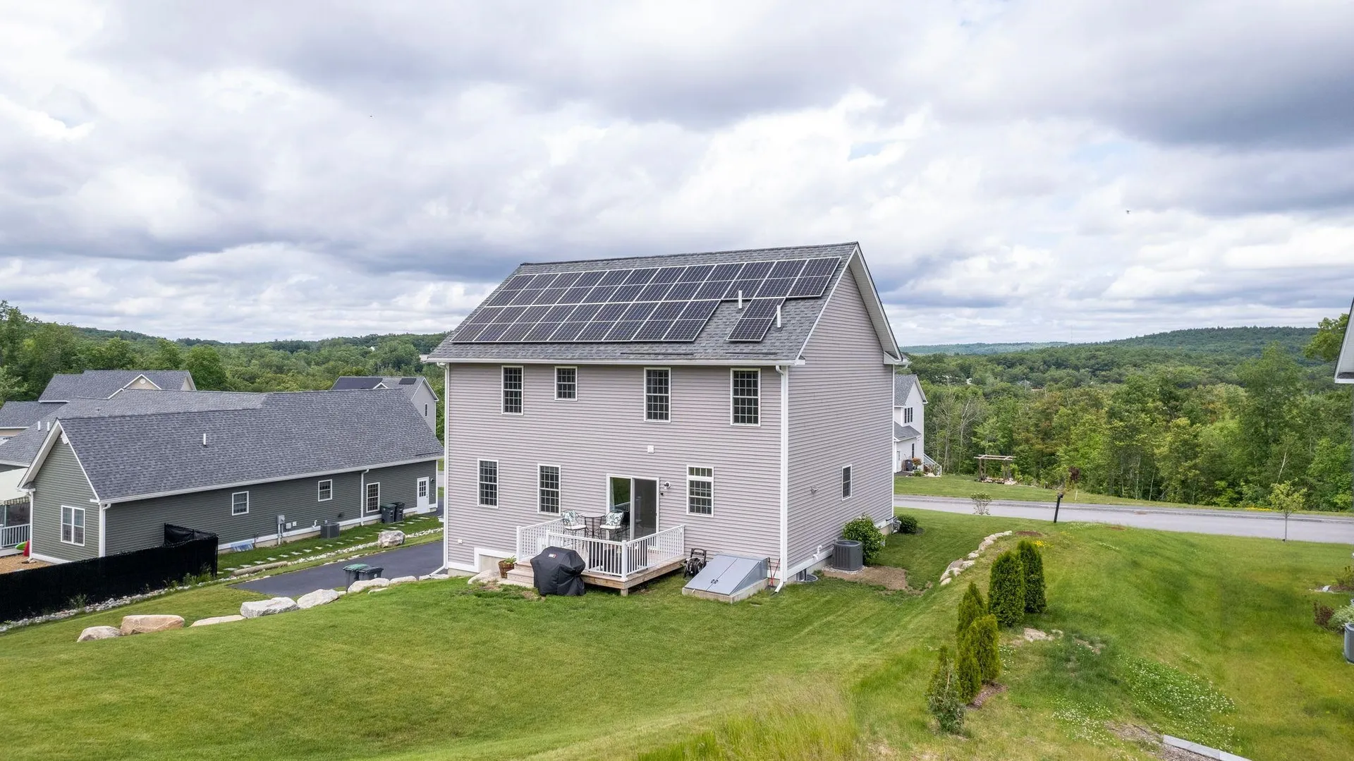 159 Brookview Drive Hooksett NH 03106