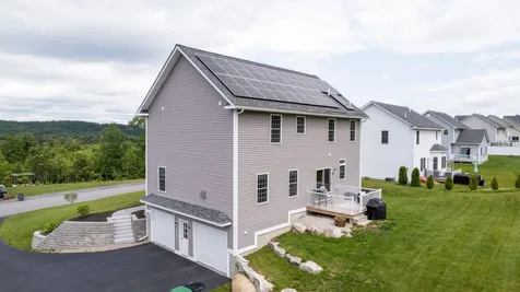 159 Brookview Drive Hooksett NH 03106