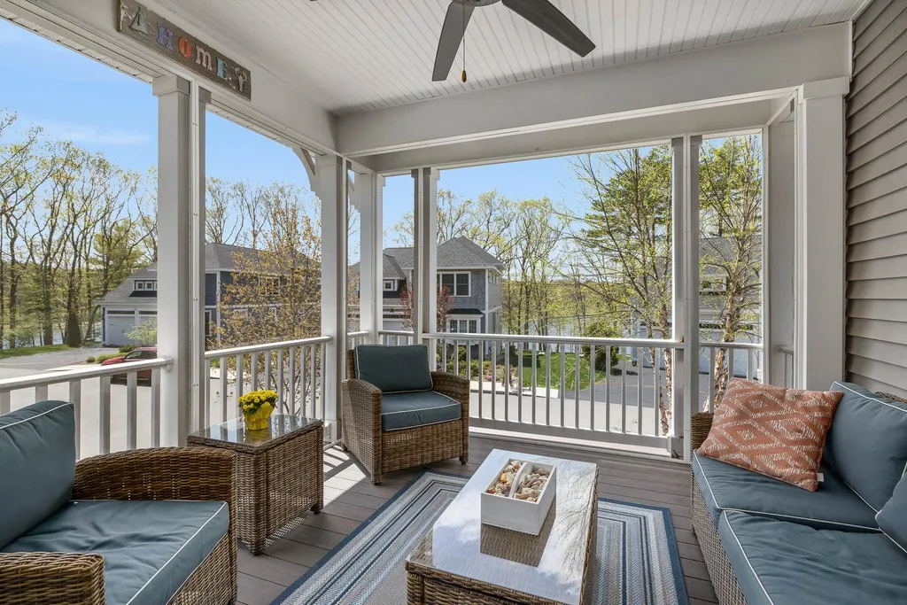 1163 Sagamore Avenue Portsmouth NH 03801