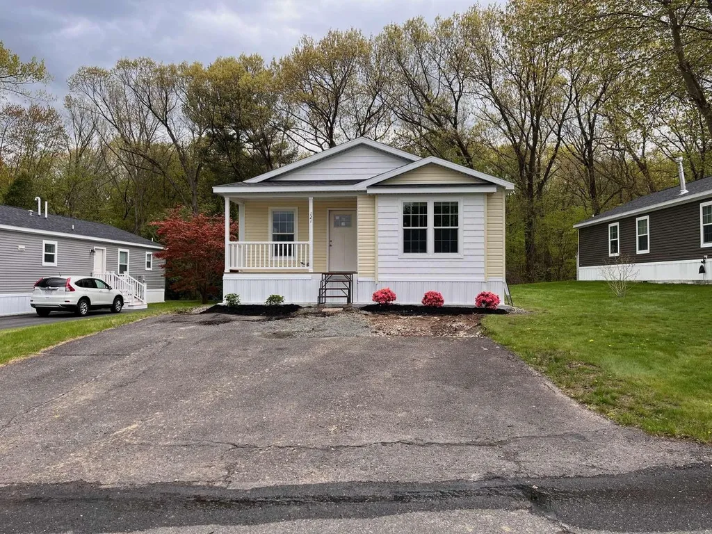14 Cremin Street Concord NH 03303