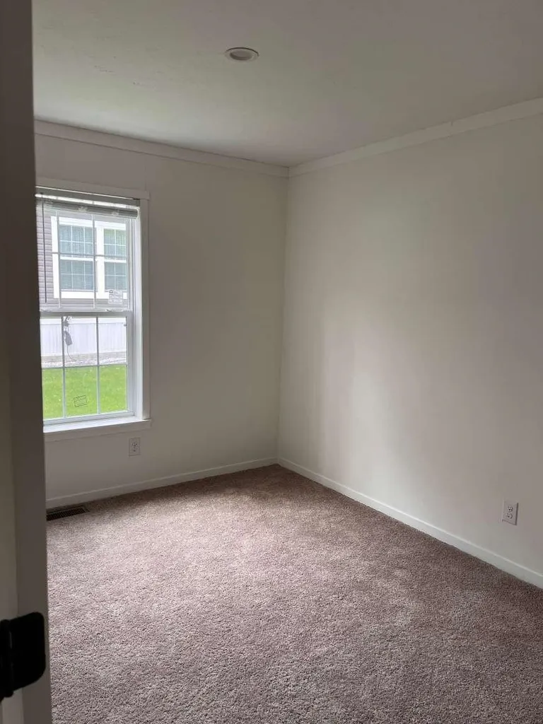 14 Cremin Street Concord NH 03303