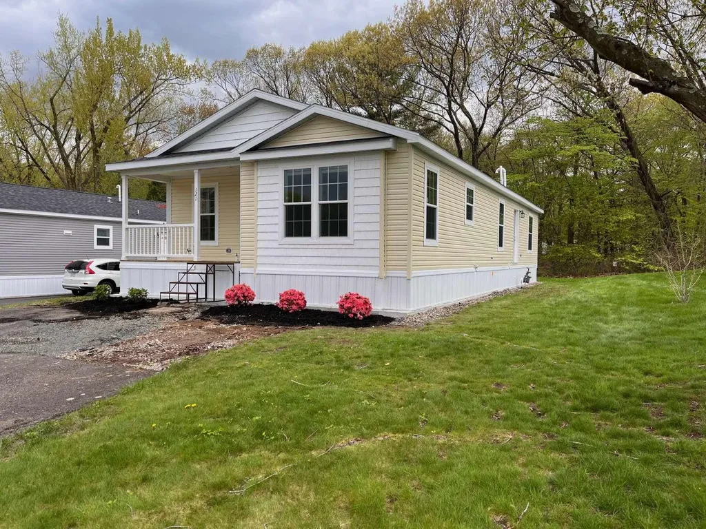 14 Cremin Street Concord NH 03303