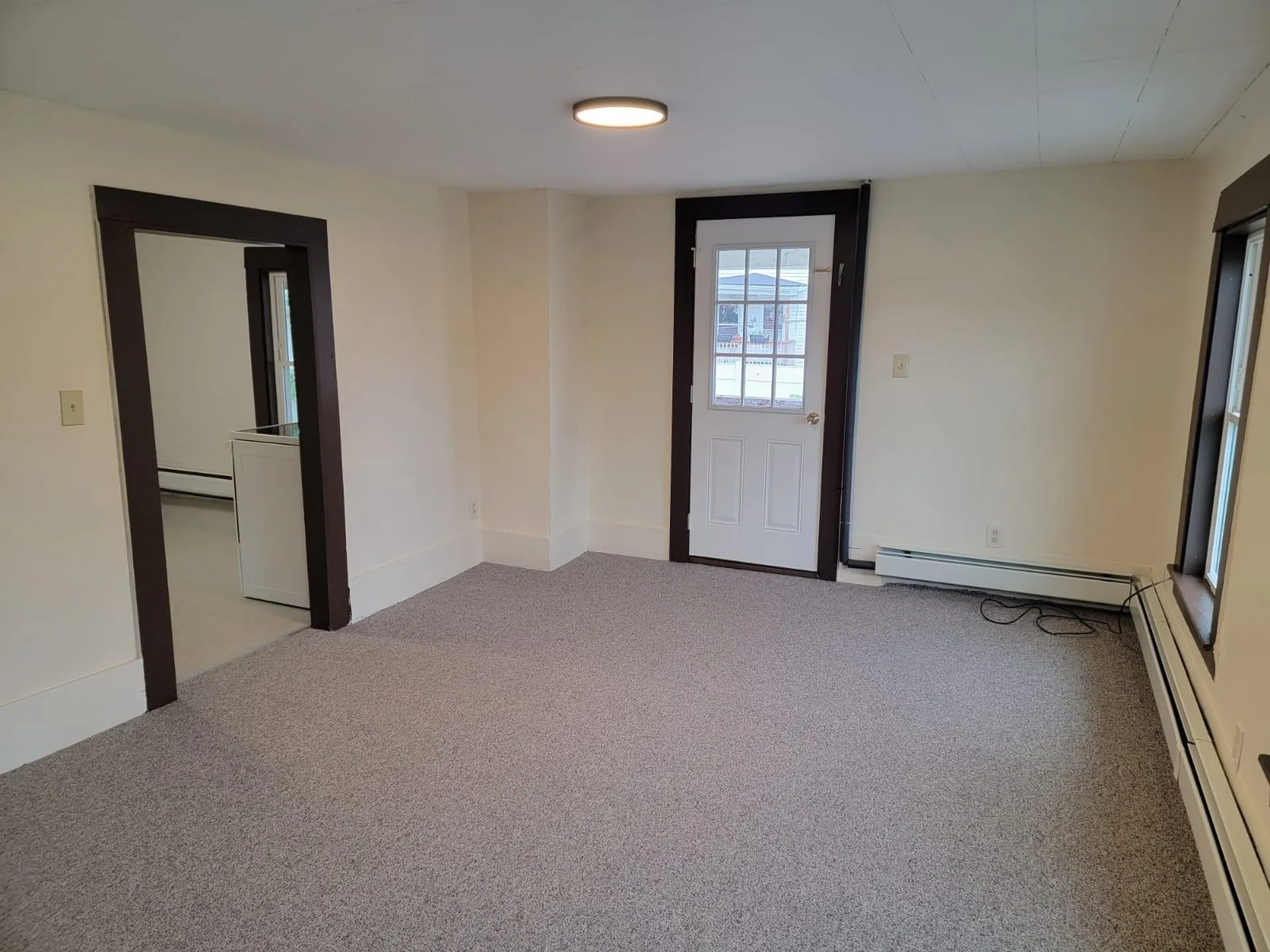10 Dyer Street Laconia NH 03246