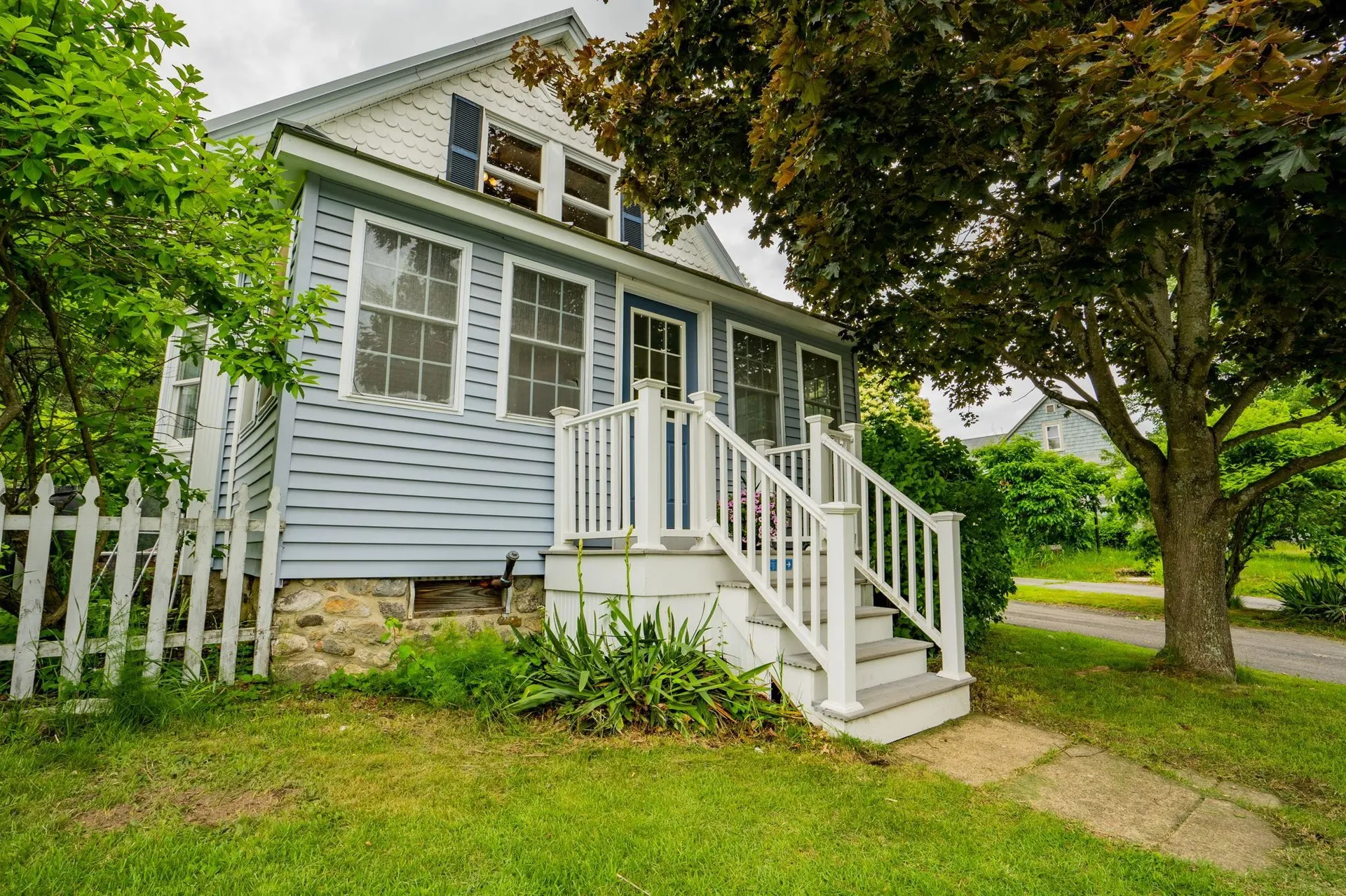 30 Hale Avenue Hooksett NH 03106