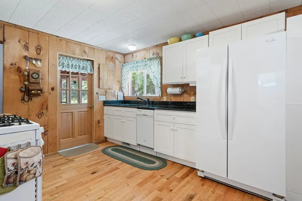 51 Foss Flats Road Sandwich NH 03259