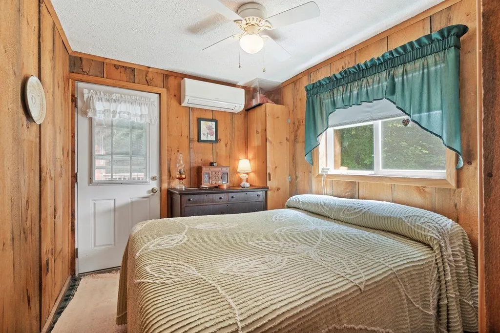51 Foss Flats Road Sandwich NH 03259