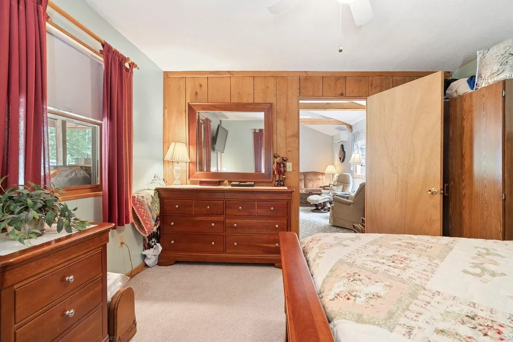 51 Foss Flats Road Sandwich NH 03259