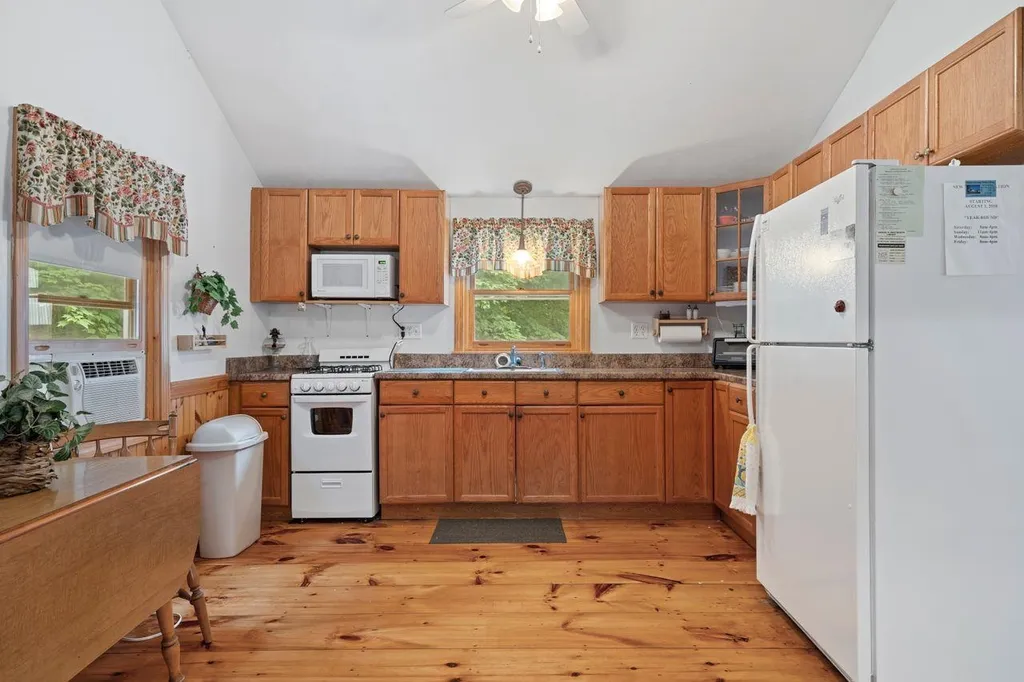 51 Foss Flats Road Sandwich NH 03259