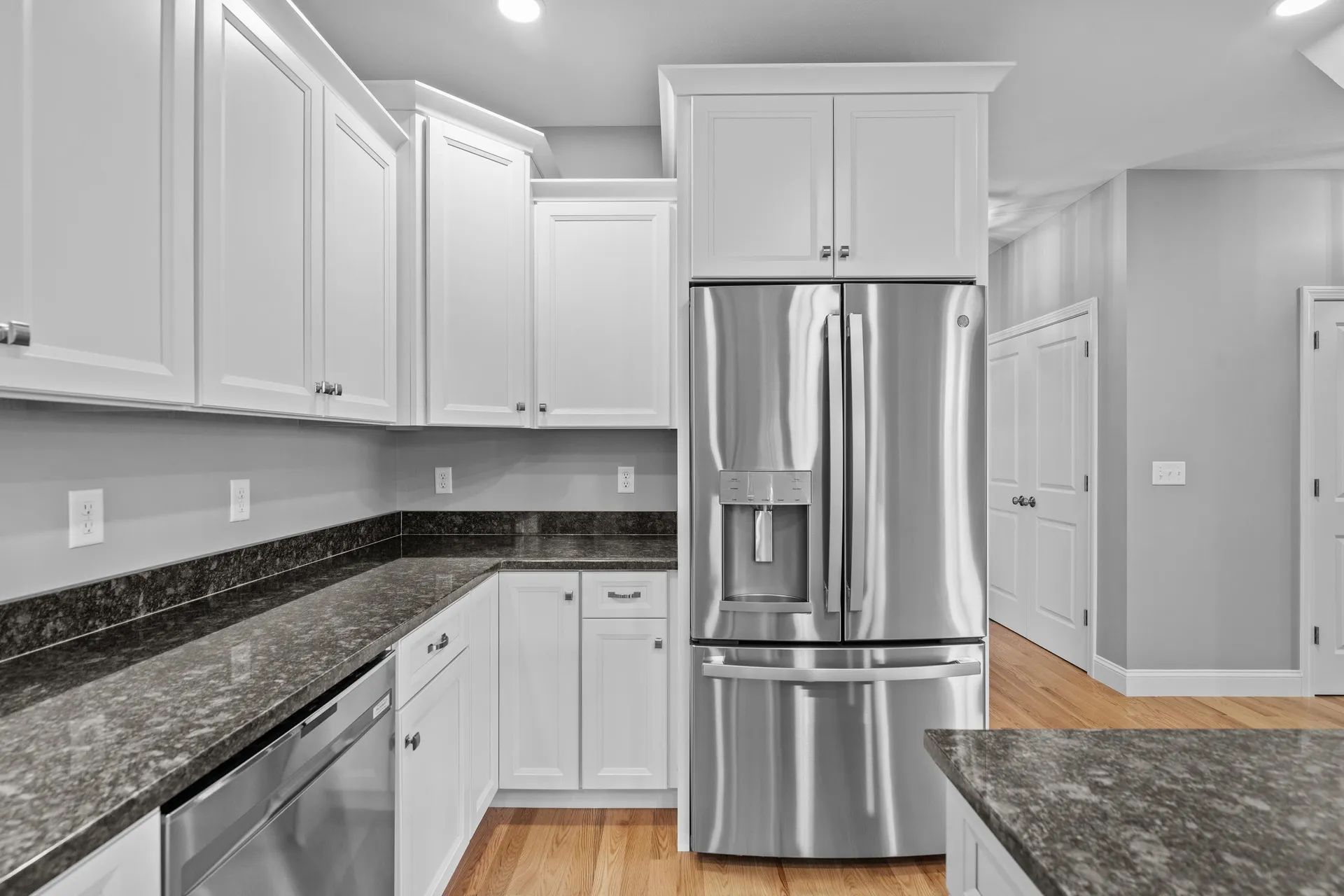 308 Montelona Road Goffstown NH 03045
