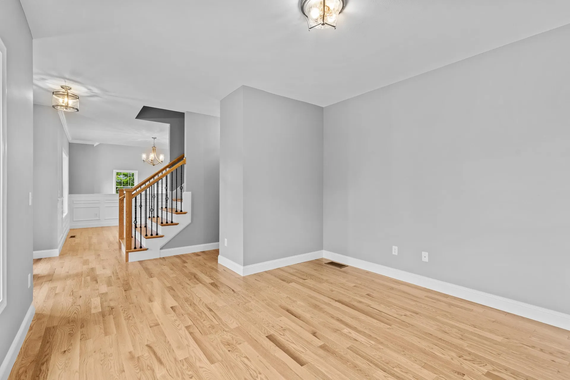 308 Montelona Road Goffstown NH 03045
