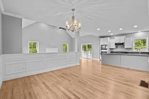 308 Montelona Road Goffstown NH 03045