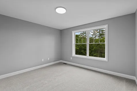 308 Montelona Road Goffstown NH 03045