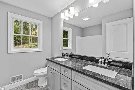 308 Montelona Road Goffstown NH 03045