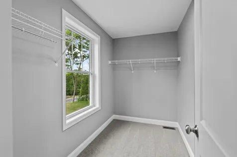 308 Montelona Road Goffstown NH 03045