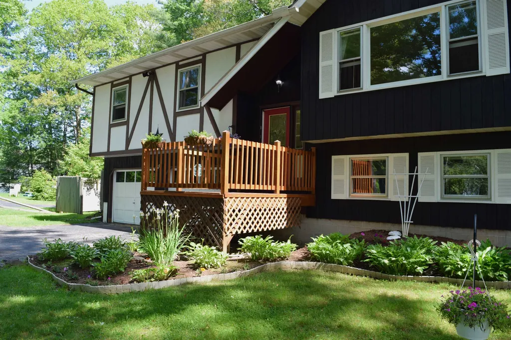 58 Greenbriar Drive Essex VT 05452