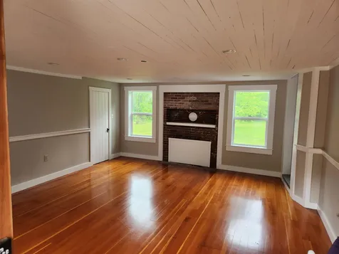 5 Gile Road Raymond NH 03077