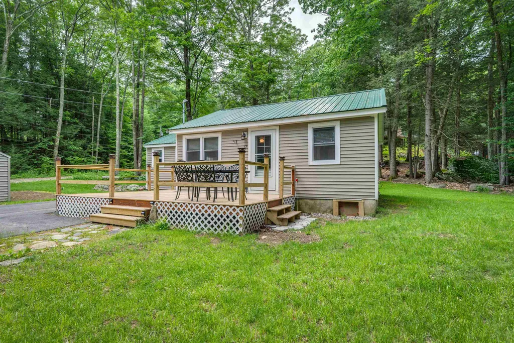 17 Merlin Road Farmington NH 03835