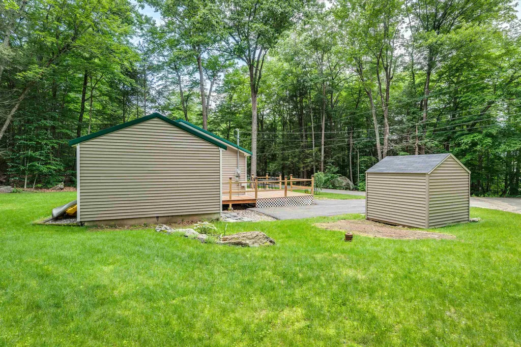 17 Merlin Road Farmington NH 03835