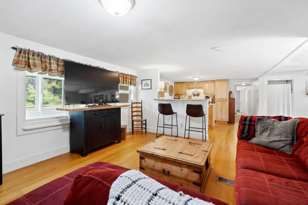82 West Pass Road Cornish NH 03745