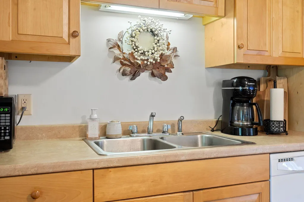 82 West Pass Road Cornish NH 03745