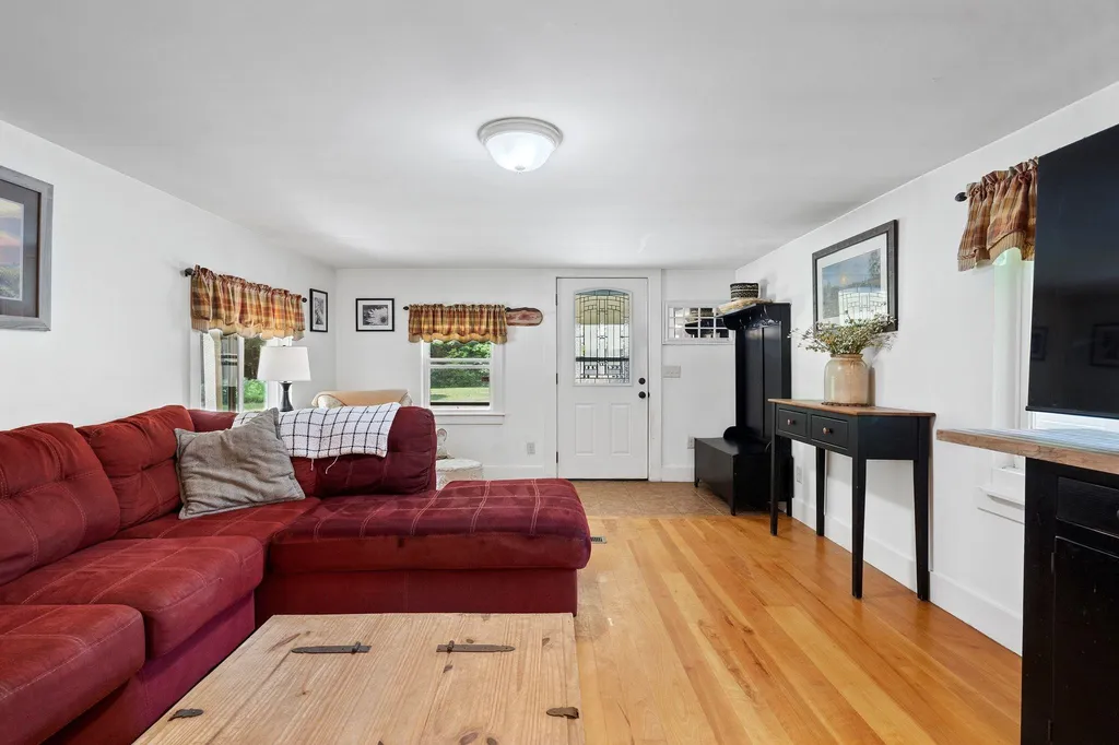 82 West Pass Road Cornish NH 03745