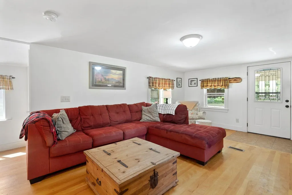 82 West Pass Road Cornish NH 03745