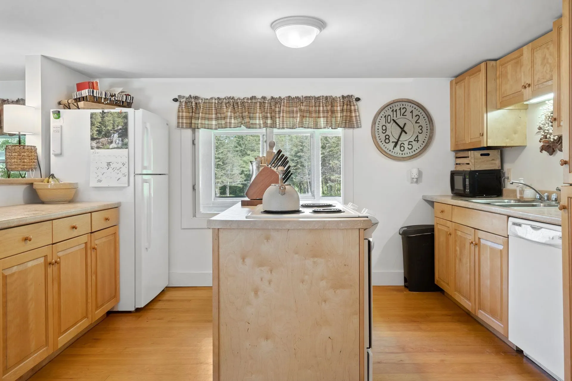 82 West Pass Road Cornish NH 03745