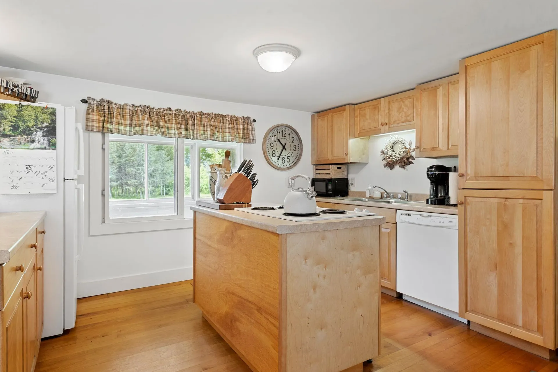 82 West Pass Road Cornish NH 03745