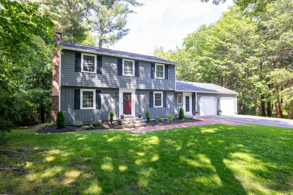 15 Kimberly Drive North Hampton NH 03862