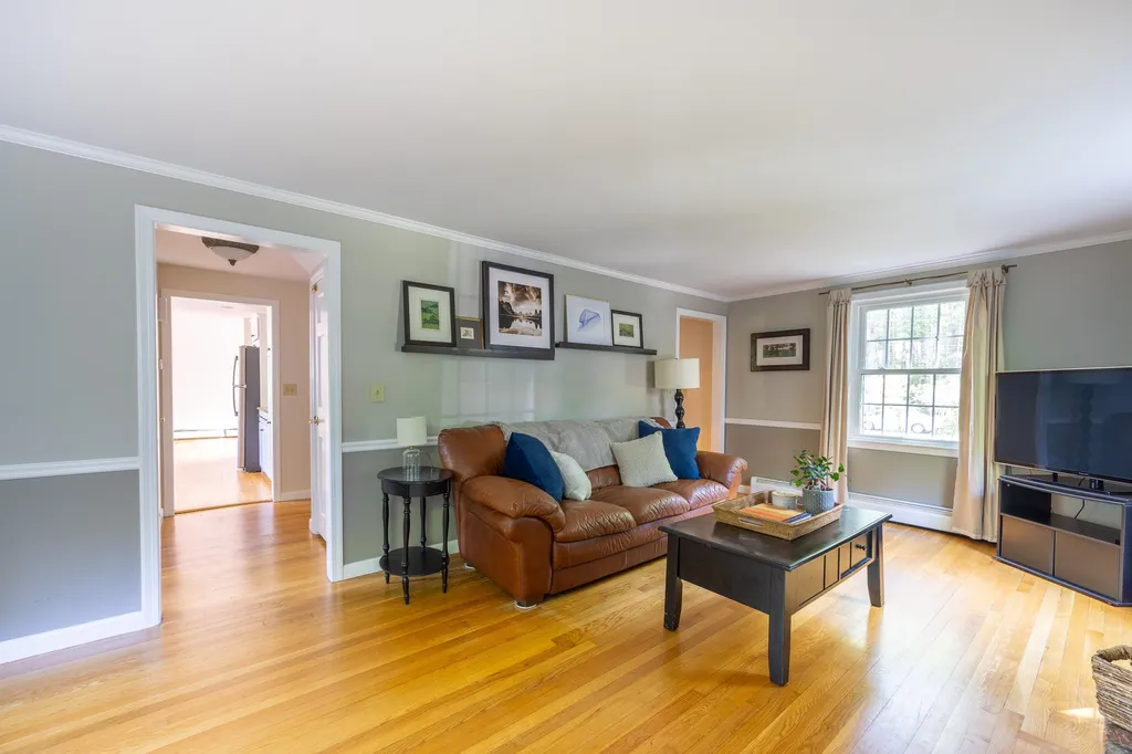 15 Kimberly Drive North Hampton NH 03862