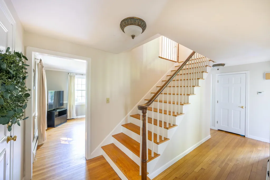 15 Kimberly Drive North Hampton NH 03862