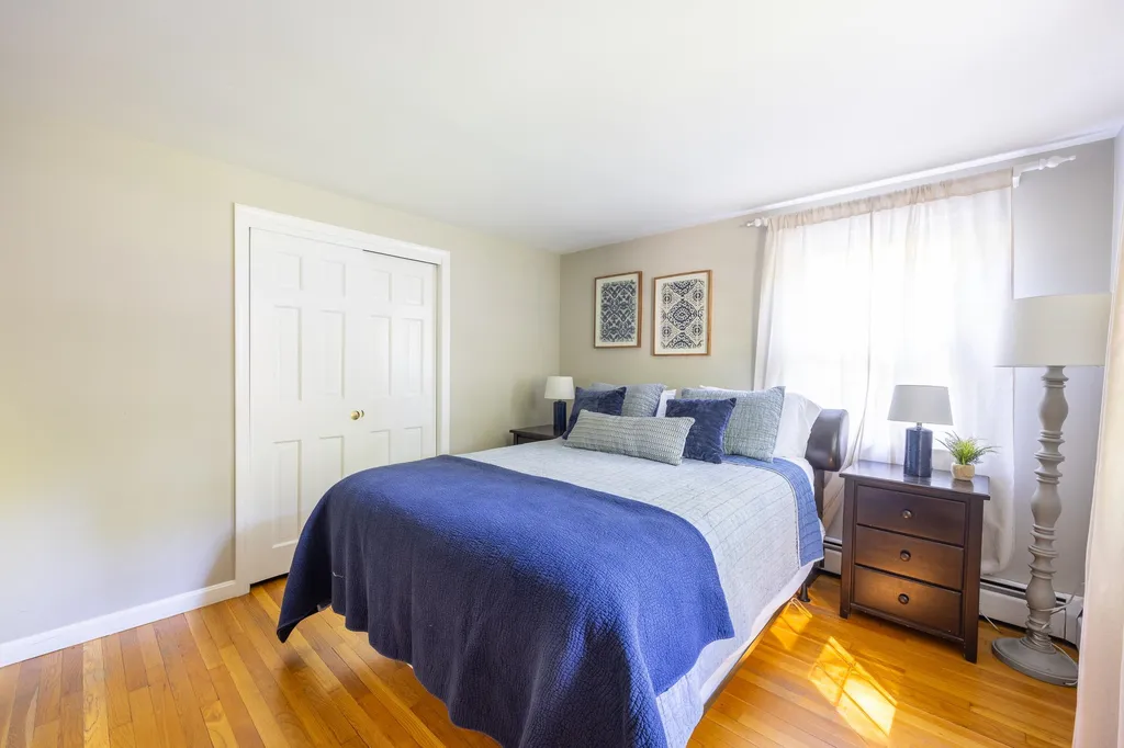 15 Kimberly Drive North Hampton NH 03862