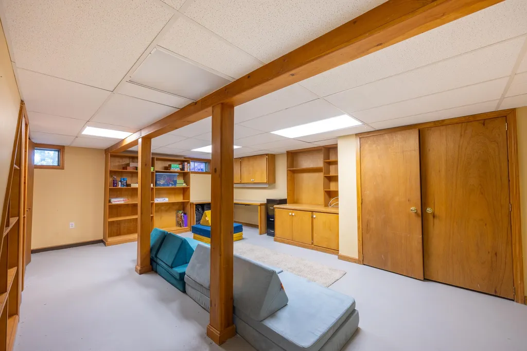 15 Kimberly Drive North Hampton NH 03862