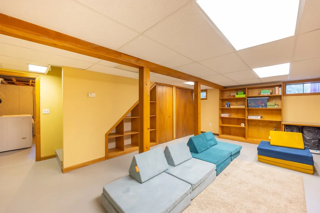 15 Kimberly Drive North Hampton NH 03862
