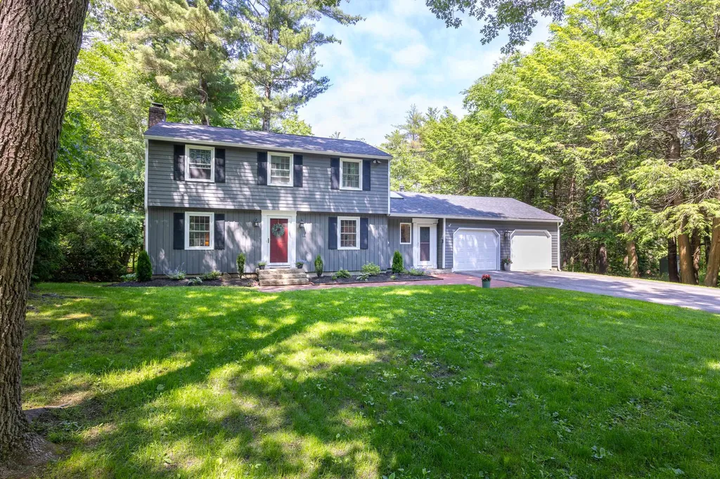 15 Kimberly Drive North Hampton NH 03862