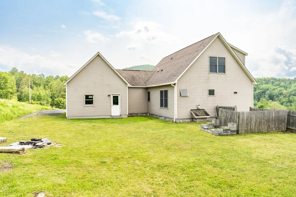 129 Honeysuckle Terrace Northfield VT 05663