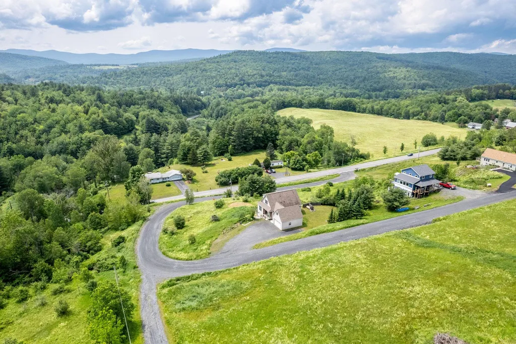 129 Honeysuckle Terrace Northfield VT 05663