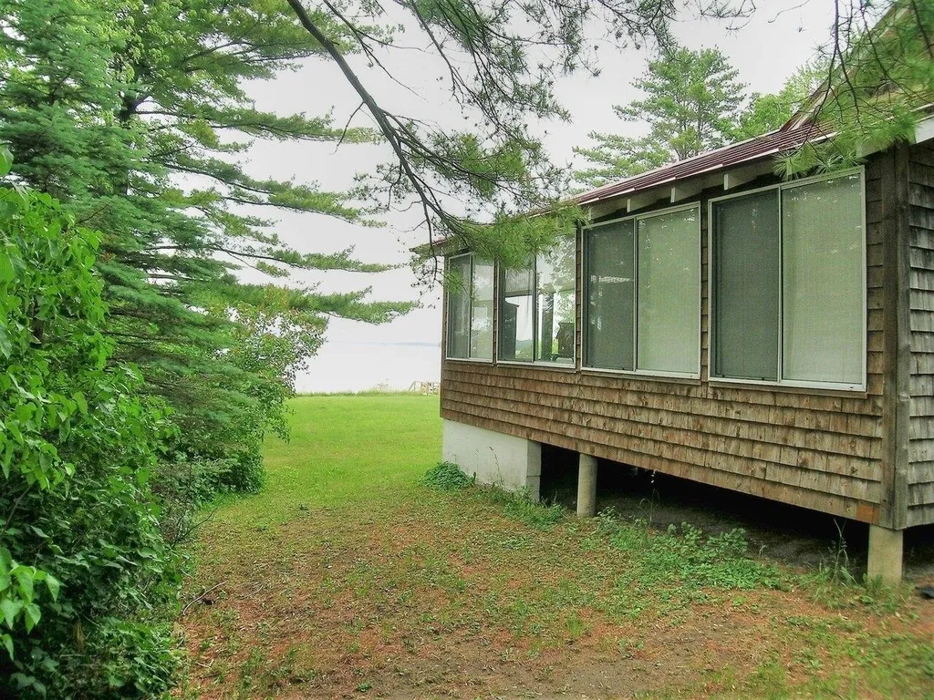 804 Tri-town Road Addison VT 05491