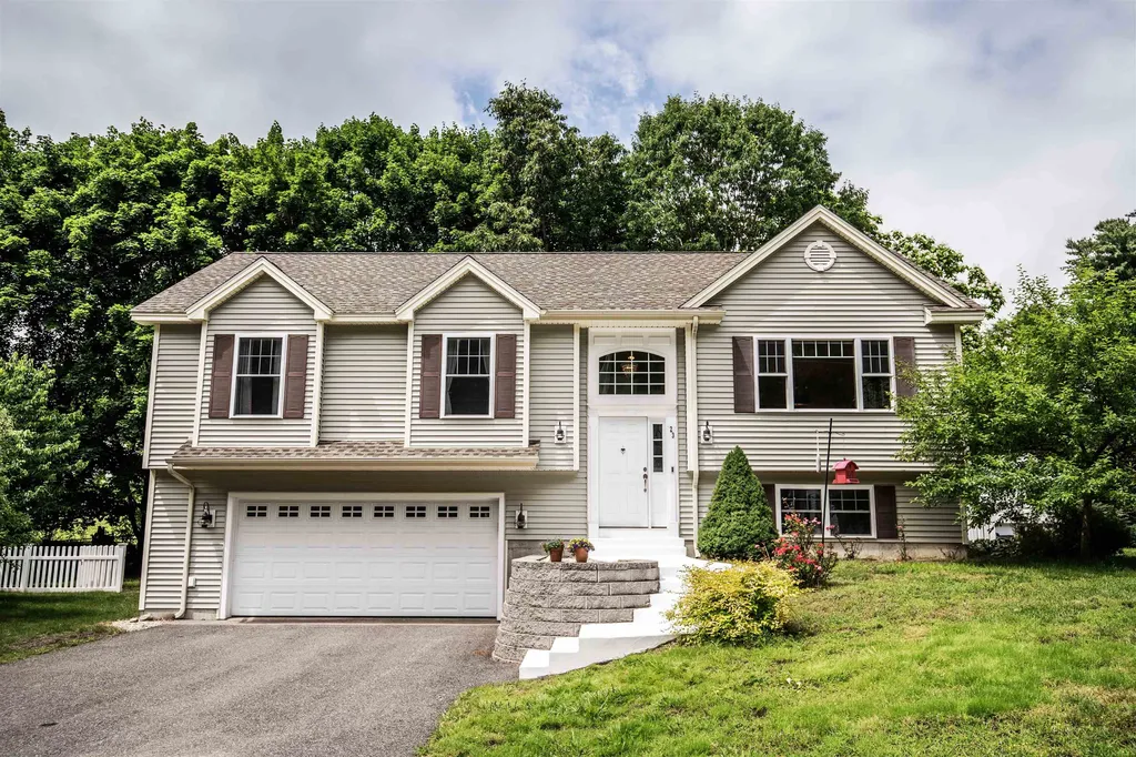 23 Benning Street Salem NH 03079