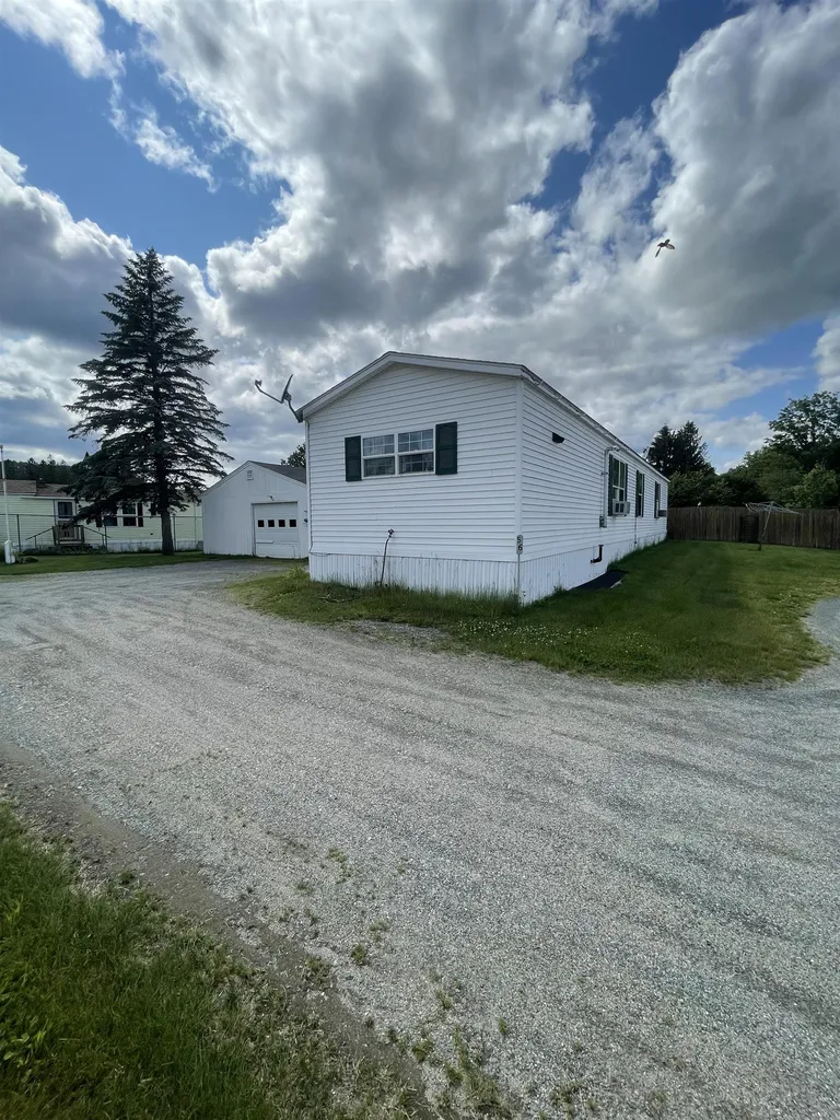 56 Redington Street Littleton NH 03561